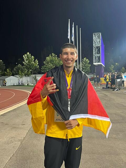Bei den Deutschen U20 Meisterschaften landete er über 400 Meter noch auf Platz 6, bei den U20 Europameisterschaften in Jerusalem sprintete Younes EL Makrini aus Frechen mit der 4x400 Meter Staffel zu Silber.  | Foto: El Makrini
