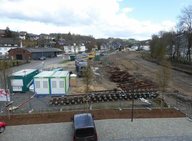 Das Areal östlich des Kulturbahnhofs soll bebaut werden. Die Gemeinde Morsbach stellt dem Heimatverein die Pläne dafür vor. 
                                                                          | Foto: Archivfoto: Christoph Buchen