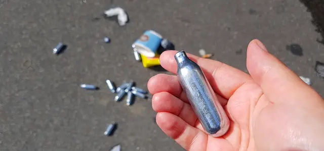 Der Konsum von Lachgas ist auch in Bonn ein Problem, dem die Stadt nun mit einem Verkaufs- und Konsumverbot begegnet.  | Foto: P. Qvist / stock.adobe.com
