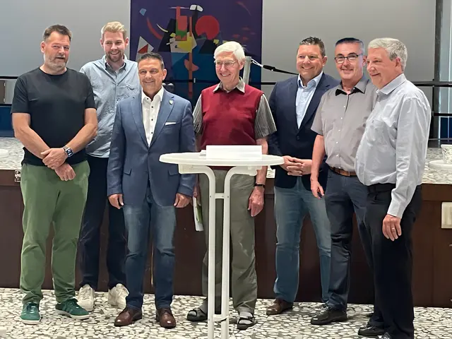 Nach dem Diskussionsabend konnten sowohl die Bewerber um das Bürgermeisteramt, wie auch die Vernastalter des Gewerbevereins eine Positive Bilanz ziehen. | Foto: Gewerbeverein