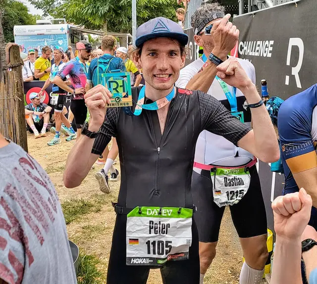 Nach fast elf Stunden im Ziel: Peter Christian vom Brühler Turnverein bei der Challenge in Roth. | Foto: BTV