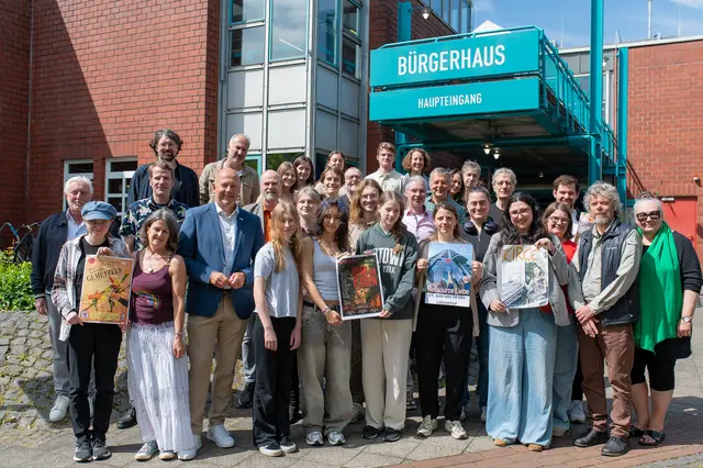 Neun Produktionen aus verschiedenen Städten Nordrhein-Westfalens präsentieren sich auf dem 2. Amateurtheater-Festival NRW in Hürth.  | Foto: Amateurtheaterverband NRW