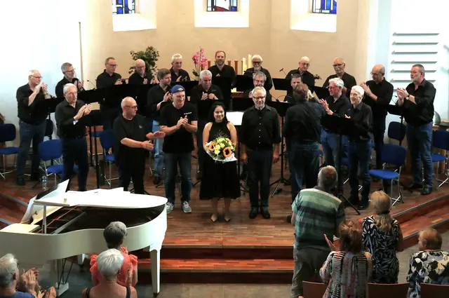 Beeindruckendes Konzert in der evangelischen Kirche Dieringhausen.  | Foto: Helmut Steickmann