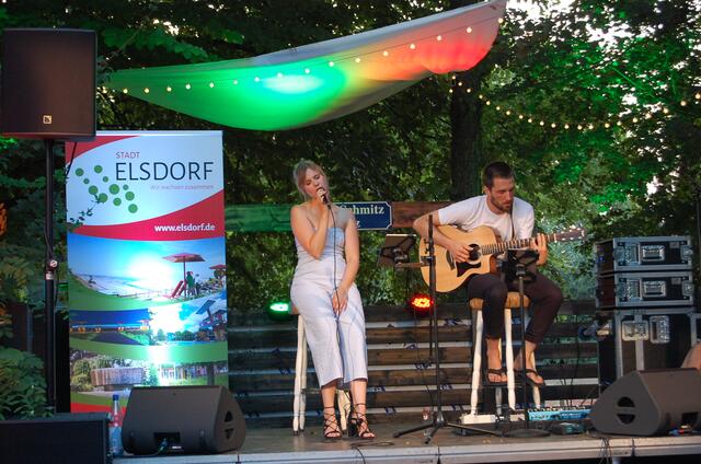 Julia Kropp spielt am 13. Mai ihr Konzert „Spiel, Satz, Musik“ im Elsdorfer Tennisclub.