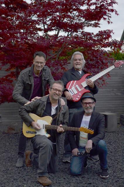 Die Coverband FUNtastico ist am Sonntagabend, 28. April, zu Gast auf der Stadtfestbühne. | Foto: Helena Biermann