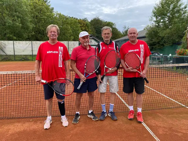 v.l.n.r. : Rudi Jendrny, Bernd Hamann, Bernd Schumacher und Jo Haak. Es fehlt Heribert Lennarz.  | Foto: Nicole Marx-Stölting