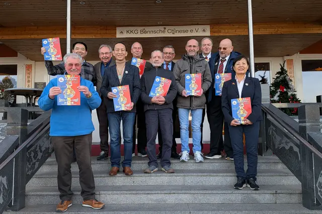 Rückblick und Ausblick: Die Bönnsche Chinese stellten im „Kaiser Garden“ ihr Jahresheft „Bönnsche Chinese Kompakt 2026“ vor. | Foto: Frank Engel-Strebel