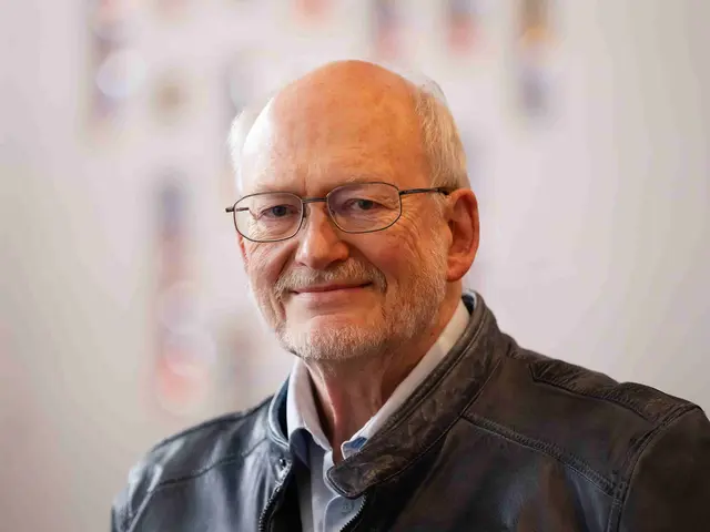 Manfred Viehl erhält den Orden „Pro Ecclesia et Pontifice“.  | Foto: Julia Krüger