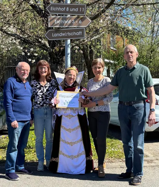 Helmut Göber (Repair Café), Anette Brittner, Alexandra Berger, Sabine Kranzhoff und Johannes Altmann (Repair Café). | Foto: Repair-Café