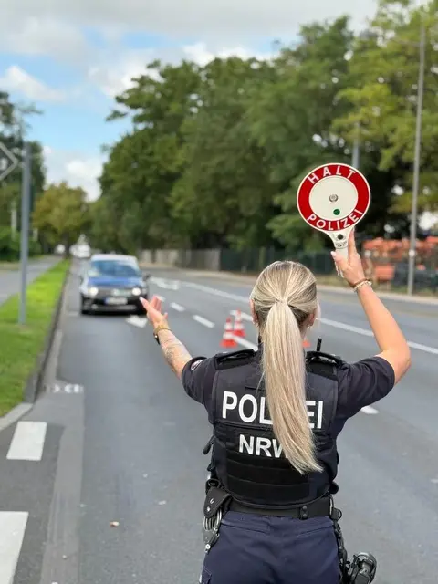 Am Sicherheitstag wurden Verkehr, öffentlicher Nahverkehr und Gewerbebetriebe kontrolliert.  | Foto: Kreispolizeibehörde Rhein-Sieg-Kreis