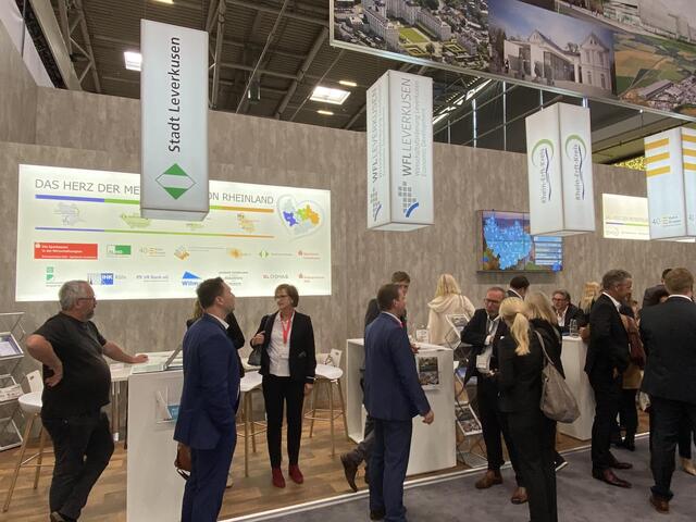 Stark frequentiert war der Gemeinschaftsstand der Region Köln-Bonn.  | Foto: WFL