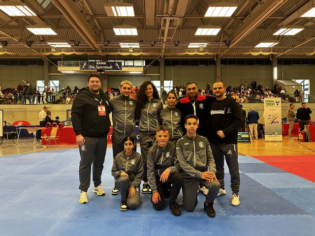 Das sportliche Team von Kahramanlar. Aber die Brühler glänzten nicht nur auf den Matten, sondern halfen mit 40 Ehrenamtlern bei der Turnierorganisation.  | Foto: Kerstin Fourate