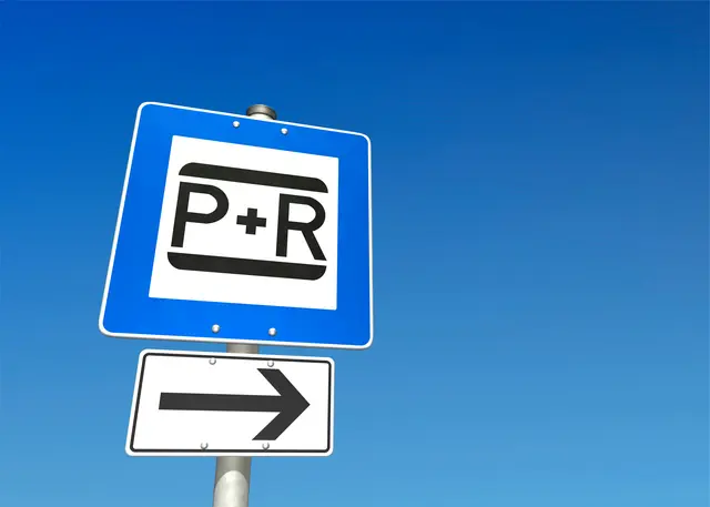 Um die Mobilitätswende voranzubringen, planen Bonn und mehrere Kommunen den Bau und Erweiterung von P+R-Parkplätzen.  | Foto: bluedesign / stock.adobe.com