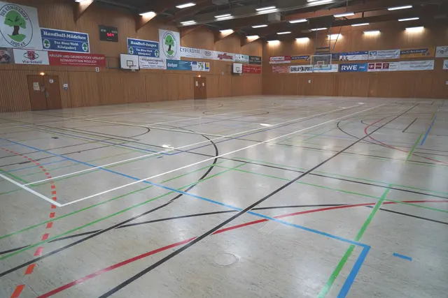 Die Gerhard-Berger-Halle steht grundgereinigt wieder für den Schul- und Vereinssport zur Verfügung.  | Foto: Stadt Frechen