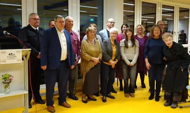 Die Autorinnen und Autoren des Heimat- und Geschichtsvereins 
Neunkirchen-Seelscheid.  | Foto: Heimat- und Geschichtsverein Neunkirchen-Seelscheid