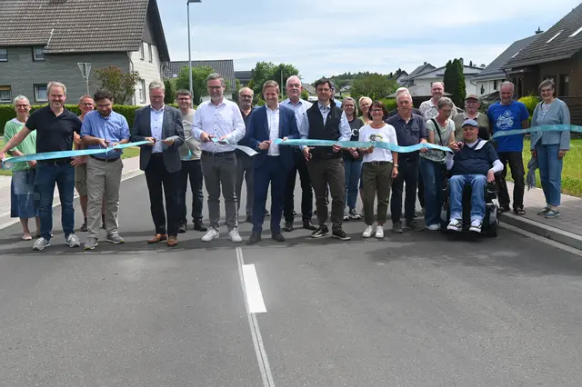 Nach rund zweijähriger Bauzeit ist die Kreisstraße 79 zwischen Tondorf und Falkenberg wieder für den Verkehr freigegeben.  | Foto: U. Mießeler / Gemeinde Nettersheim