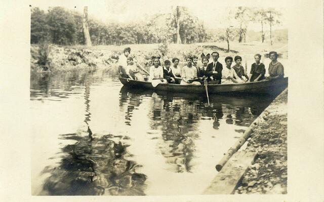 „Kahnfahrt auf der Agger, 1922“   | Foto: Archiv des Rhein-Sieg-Kreises