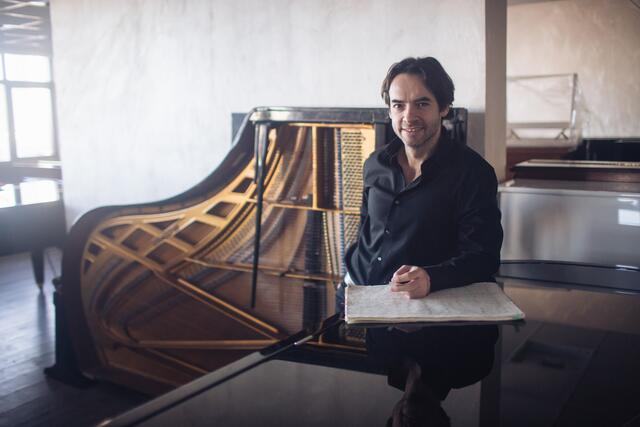 Der ukrainische Pianist Vadim Neselovskyi gibt ein Konzert im Jazzkeller Hürth.  | Foto: Thomas Bachmann