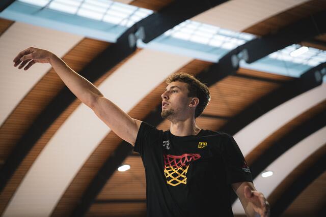 Shooting-Star Franz Wagner nach einem Distanzwurf im Basketball Campus Köln in Bickendorf. | Foto: DBB/Kröger