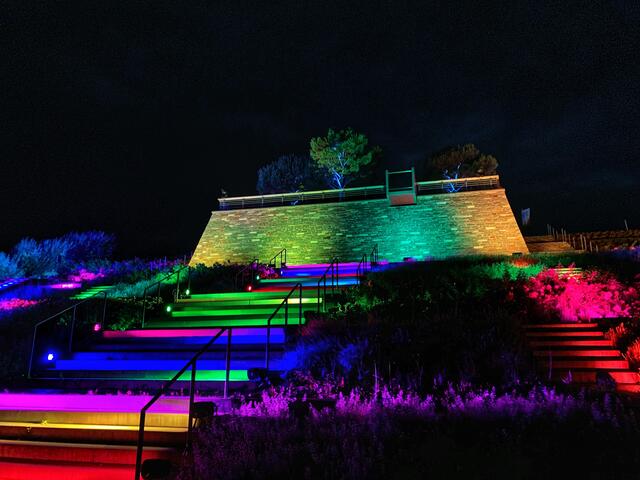 Die Leuchtenden Gärten 2022 finden vom 23. September bis 9. Oktober täglich zwischen 20 und 23.30 Uhr im Seepark Zülpich statt.  | Foto: Seepark Zülpich