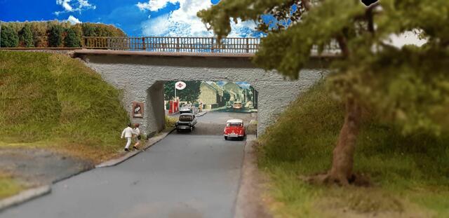 Die Brücke bei Alt-Mödrath existiert noch heute und ist Bestandteil einer der Eisenbahnanlagen der Modelleisenbahn Gemeinschaft Kerpen-Düren. | Foto: MGKD