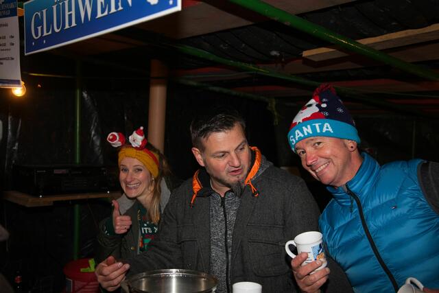 Klirrende Kälte - das ideale Wetter für wärmenden Glühwein.		 | Foto: Rainer Eíchlinger - VVR