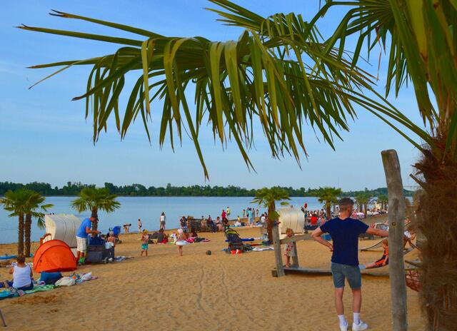Der Besuch der Badestelle im Seepark Zülpich ist in der Dauerkarte inbegriffen.				 | Foto: Seepark Zülpich / Blatzheim