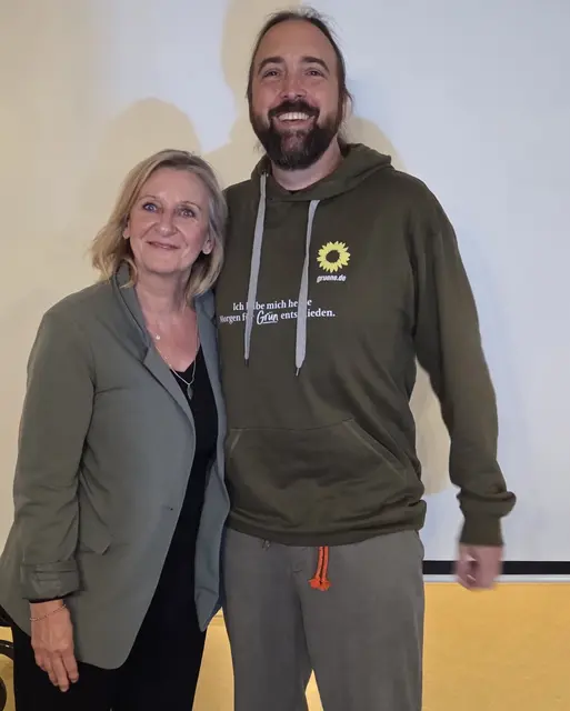 Patrick Schriner löst Petra Verharen im Vorstand der GRÜNEN Niederkassel ab.  | Foto: DIE GRÜNEN Niederkassel