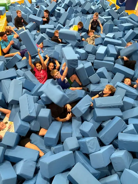 Der Ausflug in die Flip-Flop-Halle war das Glanzlicht des Wochenendes.  | Foto: Ines Tränkner