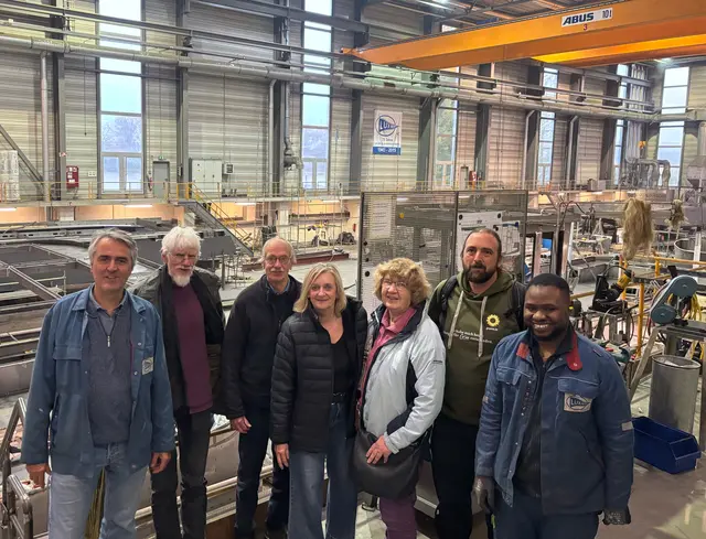 Die GRÜNEN zu Besuch bei der Lux-Werft.   | Foto: Die GRÜNEN