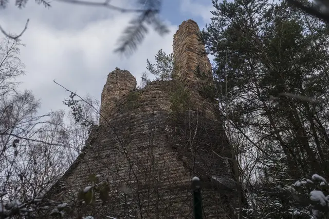 Der Lange Emil: Bei der Silvesterwanderungen des Fördervereins des Bergbaumuseums begeben sich die Teilnehmer auf die Spuren des Mechernicher Bergbaus. | Foto: Ronald Larmann/pp/Agentur ProfiPress