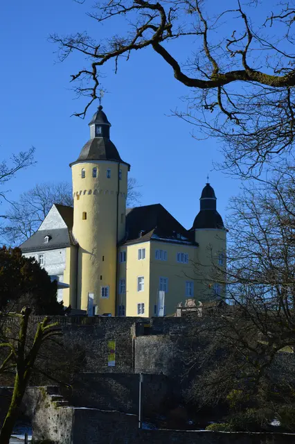 Wissenslücken aus der langen Geschichte des Schlosses sollen geschlossen werden.  | Foto: Pack