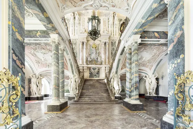 Das berühmte Prunktreppenhaus von Schloss Augustusburg zählt zu den Höhepunkten der Brühler UNESCO-Welterbestätte. Die neue Ausstellung beleuchtet erstmals die jahrzehntelange Entstehungsgeschichte des Schlosses. | Foto: Schlösser Brühl/Verena Meier