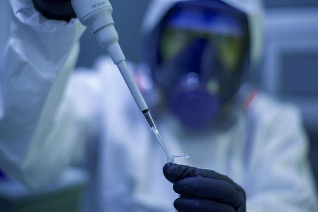 Die Affenpocken haben auch den Rhein-Erft-Kreis erreicht: Das Gesundheitsamt meldet die Infektion eines 22-Jährigen aus Frechen mit dem Affenpocken-Virus.