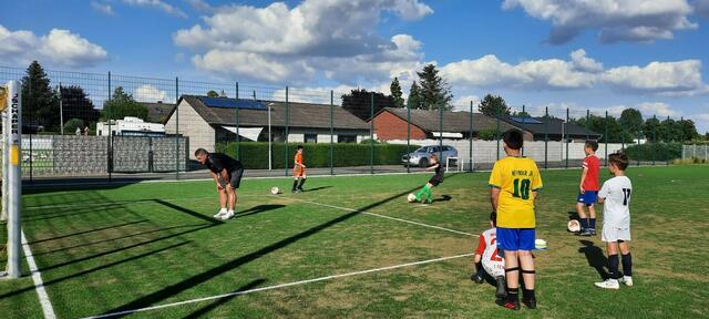 Wer trifft Michaels Hinterteil? Der Spaß kam nicht zu kurz. | Foto: privat
