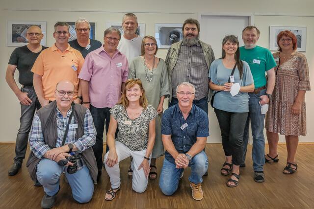 Dem Thema Schwarz-Weiß hatte sich die Gruppe engagierter Hobbyfotografen gewidmet. Die Bilder sind in der Stadtbücherei St. Martinus zu sehen. | Foto: Volker Goebels