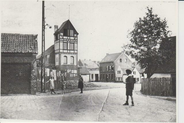 Im Stadtteil Alt-Hürth veranstaltet das Stadtarchiv eine historische Stadtteilführung.  | Foto: Stadtarchiv