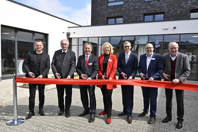 Rund zwölf Millionen Euro hat der Caritasverband Rhein-Erft in den Neubau des Seniorenzentrums St. Josef in Buir investiert. | Foto: Kaspar Müller-Bringmann