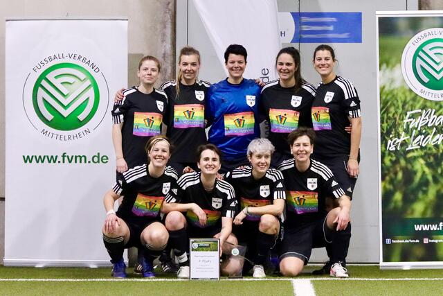 Die Spielerinnen des RC Dirmerzheim gewannen den "Ü30-Frauen-Indoor-Cup 2024" des FVM. | Foto:  FVM