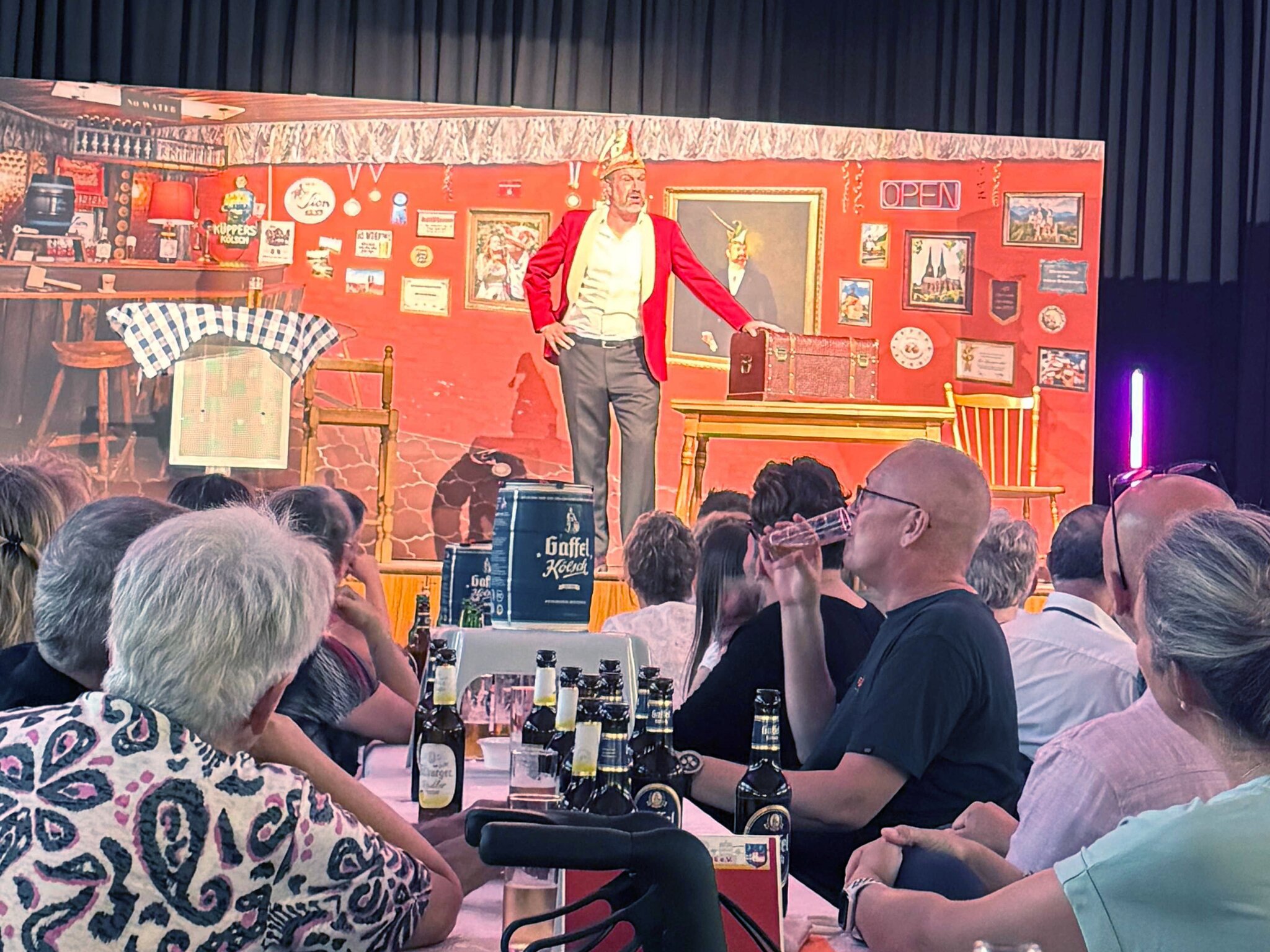 LNZ-Jubiläum mit Volker Weininger: „Filmriss“ zum „88.“ der Narrenzunft ...