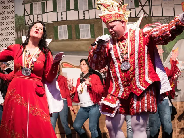 Die Bühne ist ihr neues Zuhause! Prinz Norman I. und Prinzessin Melanie sorgten für Stimmung.  | Foto: RKV, Reiner Gründel