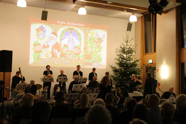 In vorweihnachtlichem Ambiente hieß es „music meets :metabolon“.  | Foto: © BAV