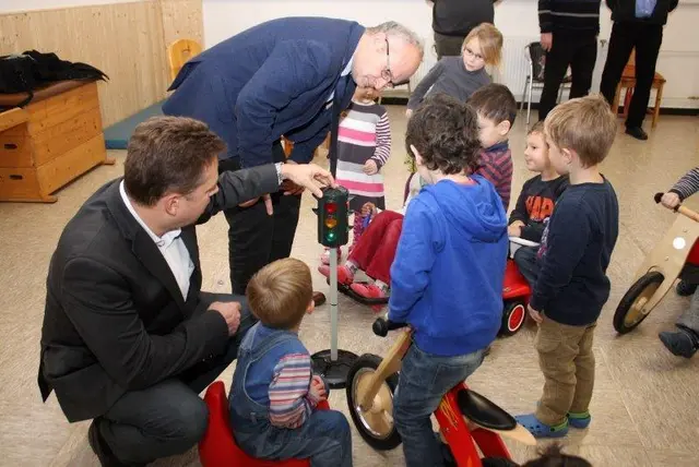 Für den guten Zweck: Dringend benötigte Spielsachen für Kindergärten und Grundschulen konnten von der eingespielten Summe angeschafft werden. | Foto: Manfred Lang/pp