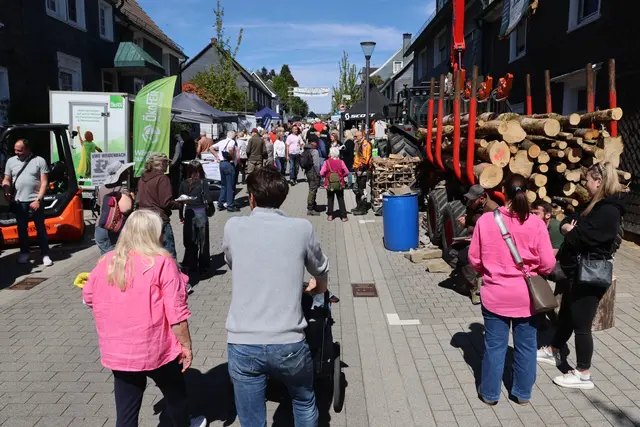 Vielfältiges Angebotsspektrum auf der Hauptstraße | Foto: Michael Kupper