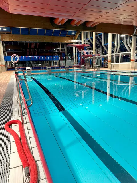 Das Hallenbad in Liblar steht nach den Sanierungsarbeiten nach den Sommerferien wieder wie gewohnt für Schwimmer bereit. | Foto: Stadt Erftstadt