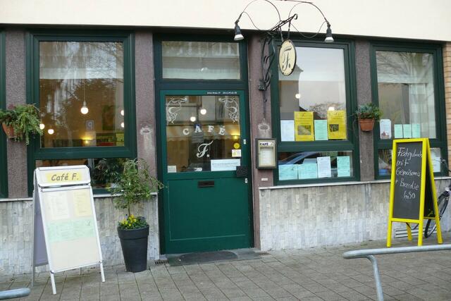Das Café F an der Venloer Straße feiert sein 30-jähriges Bestehen.