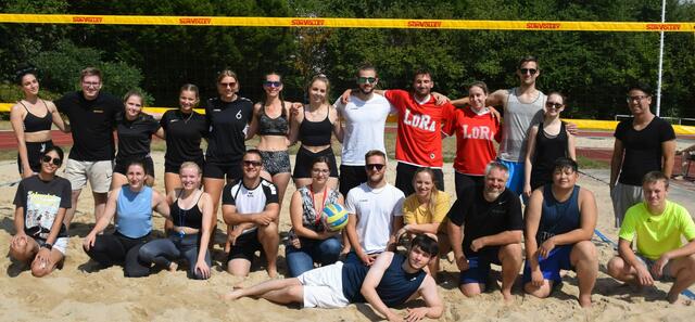 Paradiesvögel unter den Sportlern: die Beach-Volleyballer. | Foto: Mülhausen