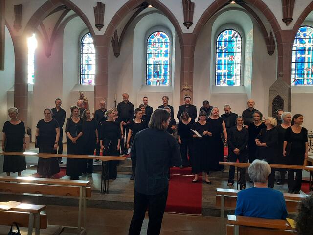 Der Berliner Vokalkreis begeisterte in St. Michael.  | Foto: Burkhard Stahl
