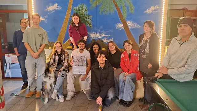 Spendenübergabe im MOVE-Jugendzentrum.   | Foto: Caritasverband für den Oberbergischen Kreis e.V.