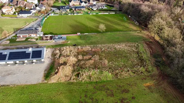 Neben der Hauptspielstätte und dem Dorfgemeinschaftshaus, soll in Glehn ein „Mini-Kunstrasen“ entstehen. | Foto: SG Rotbachtal